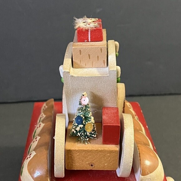 Vintage Schmid Wooden Christmas Sleigh Carriage Animated Xmas Music Box TESTED - Picture 10 of 16